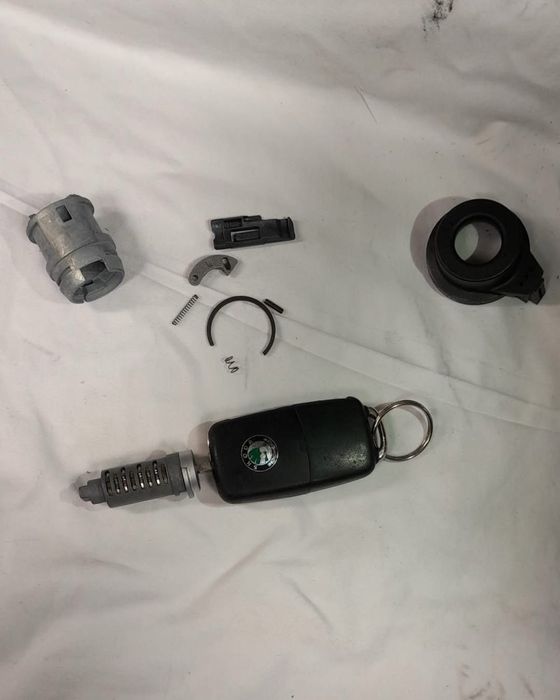 Reparati contact Vw golf 5 6 touran jetta eos skoda octavia2 seat audi