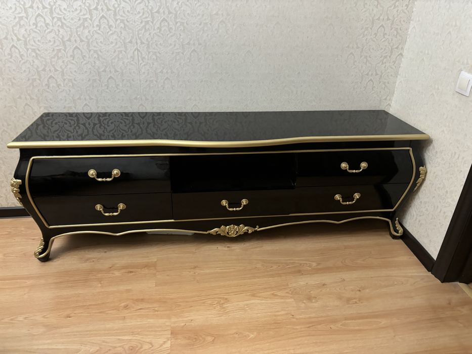 Продается мебель под телевизор