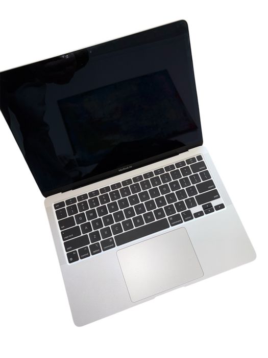 Macbook air 13” 2020 M1 8cores