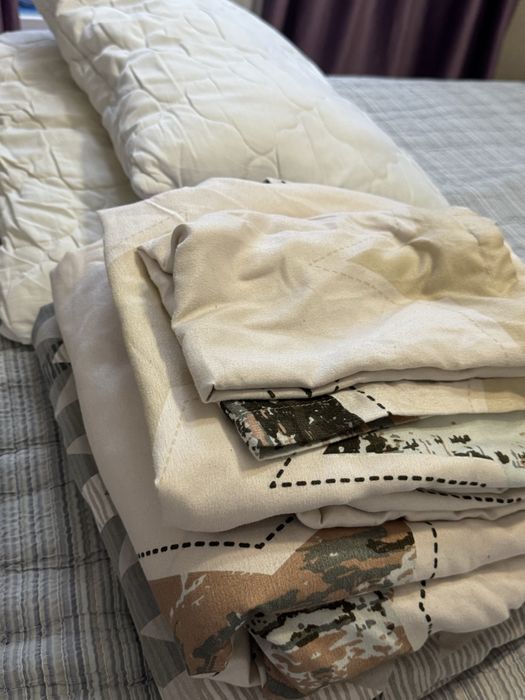 Потельное белье, подушка