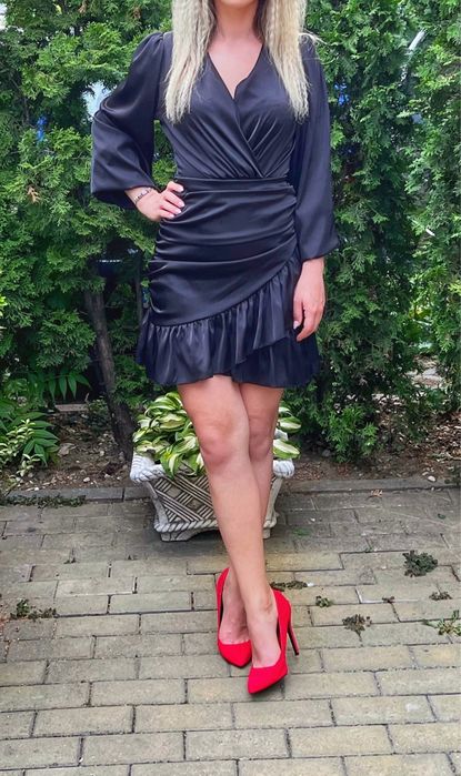 Rochie scurta din satin XS Pretty Girl