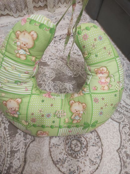 Подушка для кормления