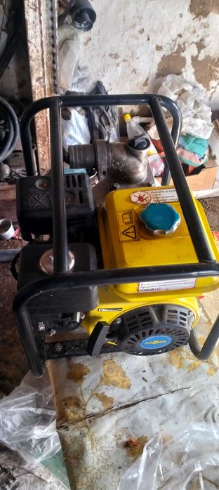 Мото помпа подаётся