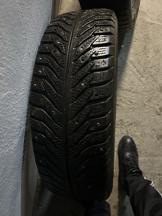 Зимние шины 195/65/15