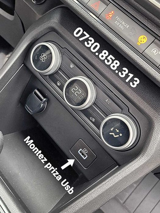 Lampă torpedou 264759172R  Logan / Sandero Jogger USB PRIZA