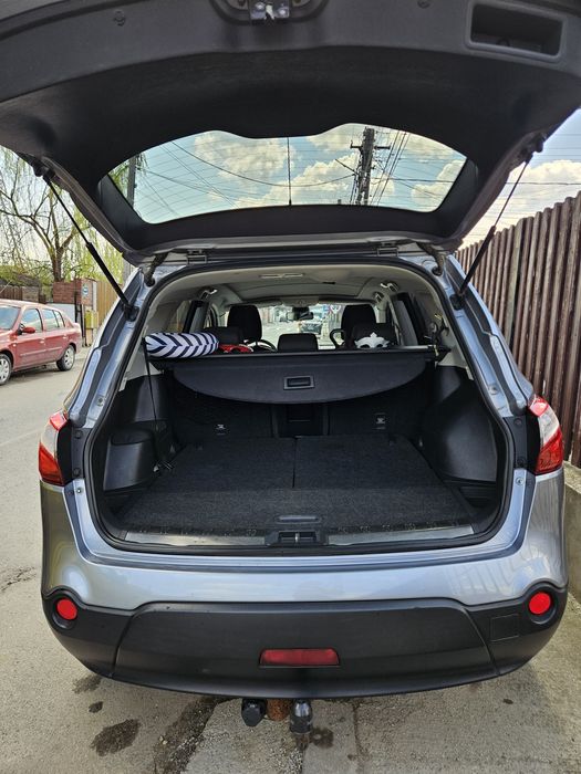 Se vinde nissan qashqai+2 J10
