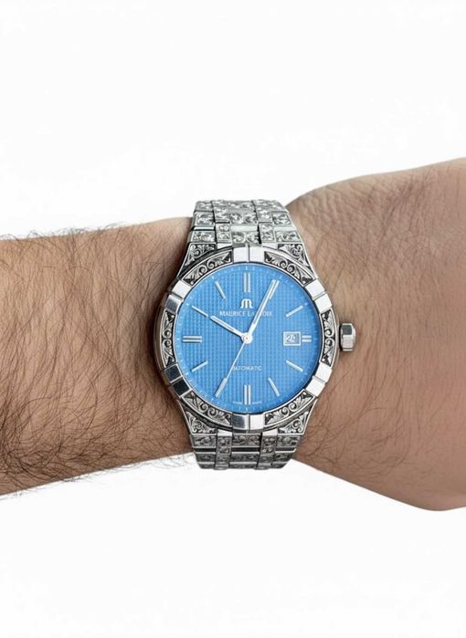 Ceas Maurice Lacroix AIKON Automatic gravat de mana, model unic AI6008-SS002-430-2