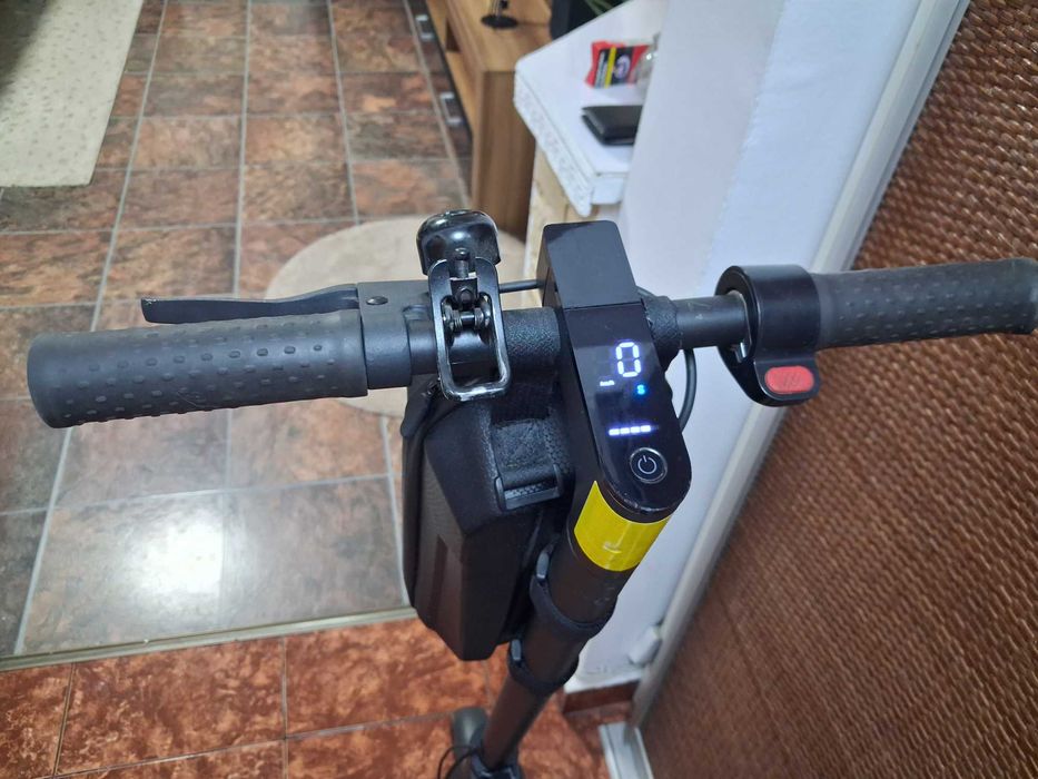 Trotineta electrica Xiaomi Mi Electric scooter Pro2