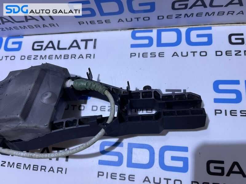 Suport Maner Interior cu Sufa Cablu Tija Broasca Incuietoare Usa Portiera Dreapta Spate BMW Seria 3 F30 F31 2011 - 2019 Cod 7332268 51227332268
