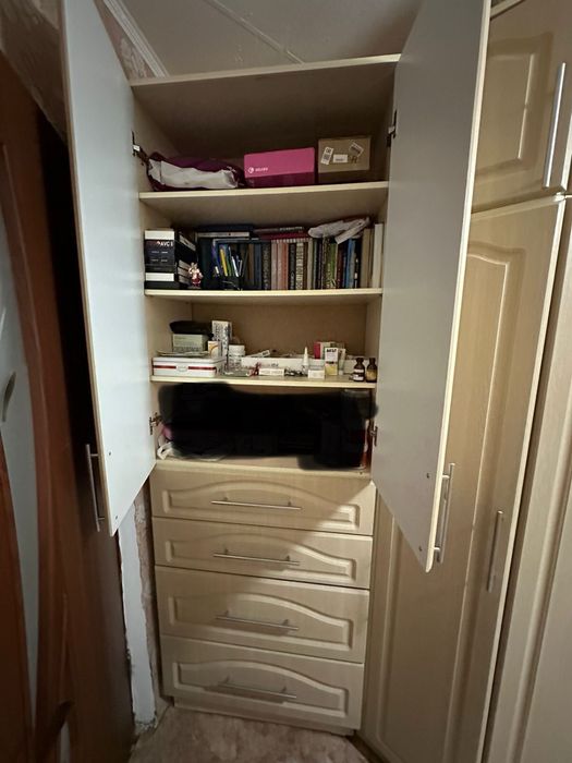 Продам шкаф