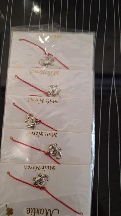 Brăţari reglabile pt mărţisor 51 buc