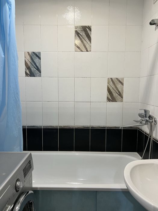 1 комнатная квартира Валиханова 159