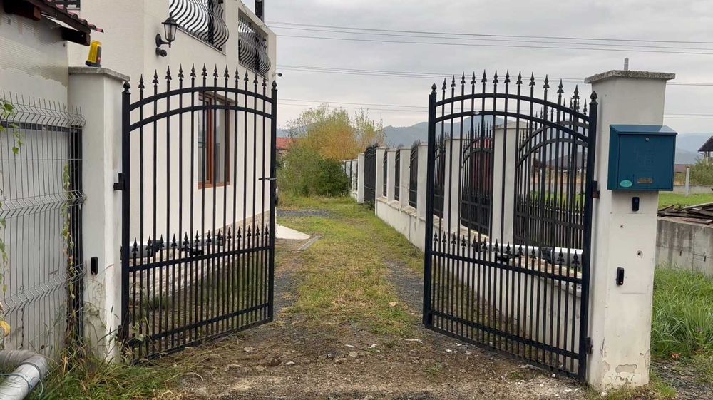 Automatizari porti BFT premium telecomanda aplicatie montaj Bistrita