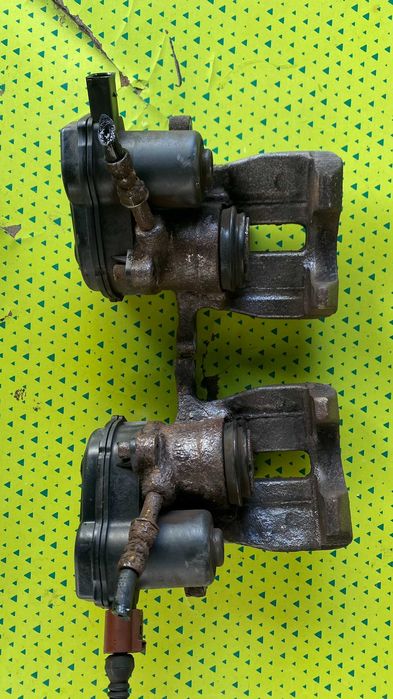 Motoras Electric Etrier Frana STANGA-DREAPTA AUDI A4 B8 2008-2011