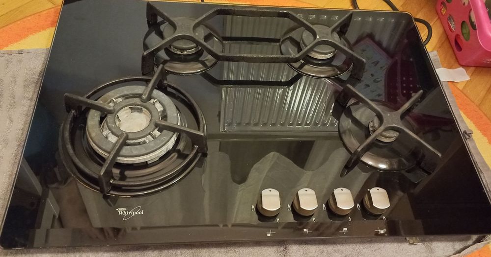 550 FIX PLITA Whrilpool stare foarte Bună