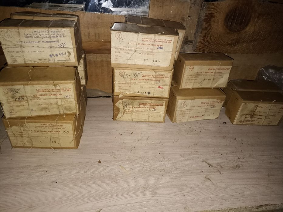 Продам швейные иголки на оверлог