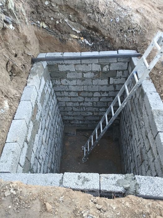 Копка септиков, туалет, траншей, колодцев-вручную и экскаватором!