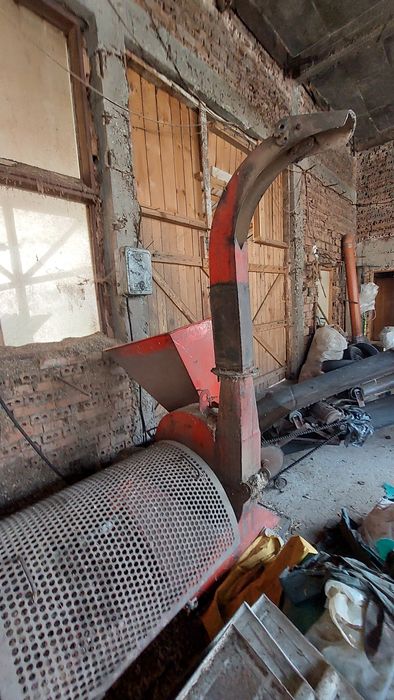 Професионална дробилка за клони