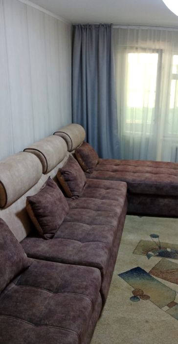 Продам диван для гостинной