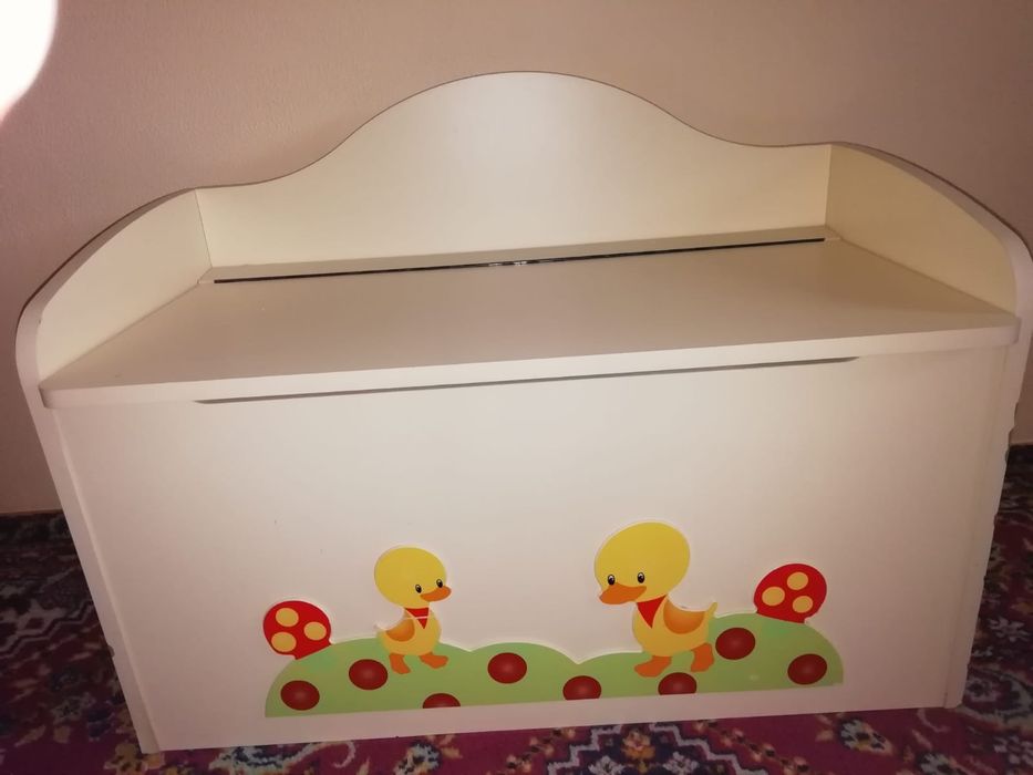 Продам набор детской мебели