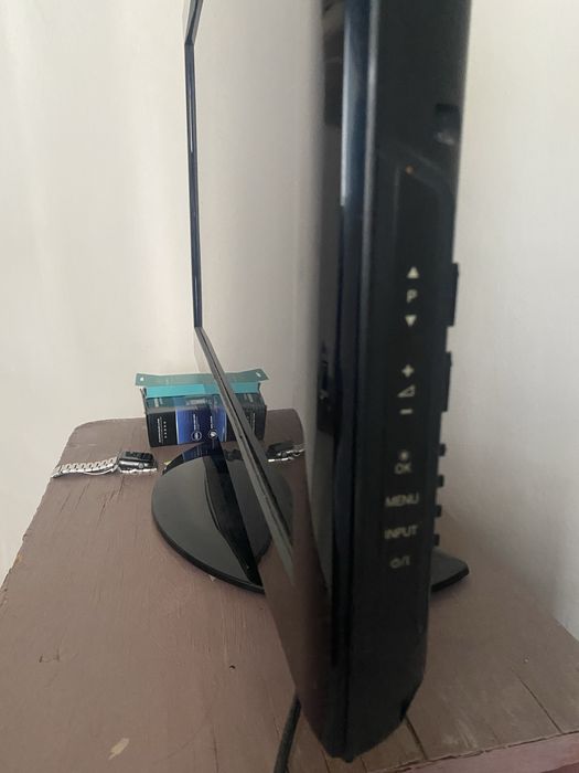 Продам Телевизор LG диагональ 102см.