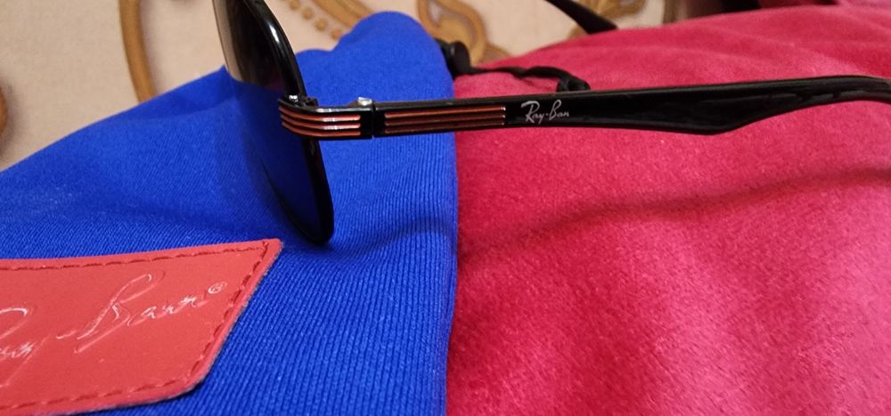 Очки детские до 12 лет RAY BAN оригинал пользованы пару раз