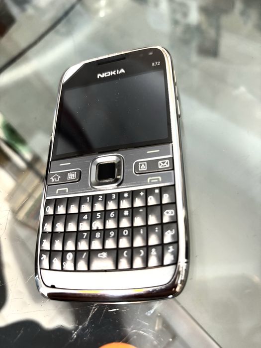 Vand nokia 6300,Nokia e72, 0 minute, meniu limba romana, decodat,cadou