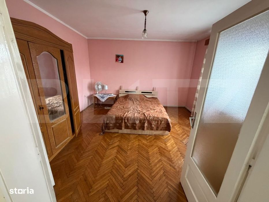 Casa cu etaj, 6 camere, 150 mp, zona 14 Mai