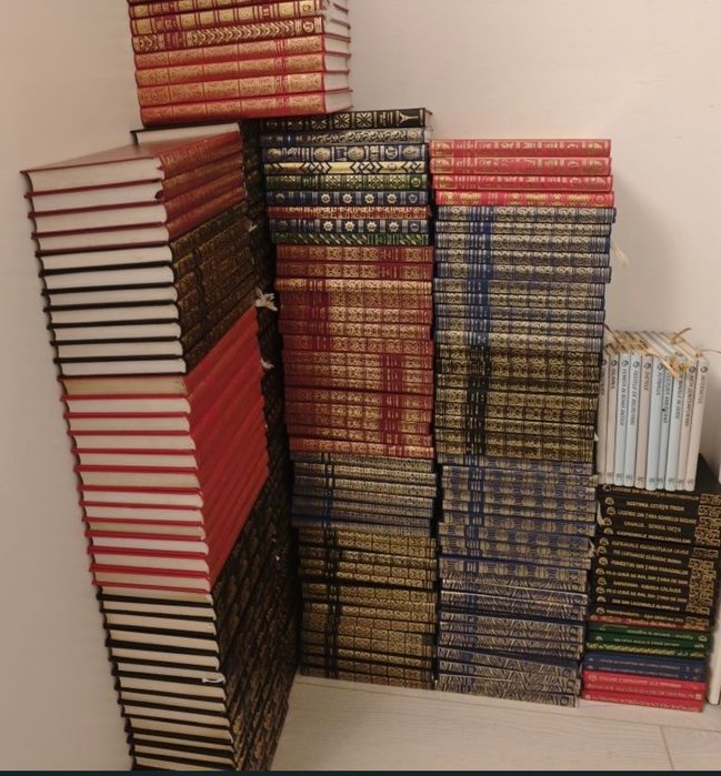 Colecție Prietenii Cartii, 240 vol, Cartonate, LUX