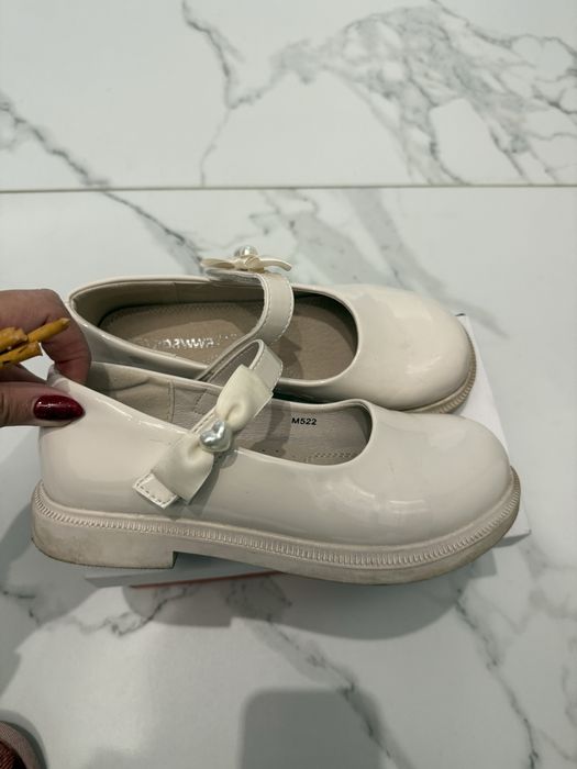 Детски официални обувки 34