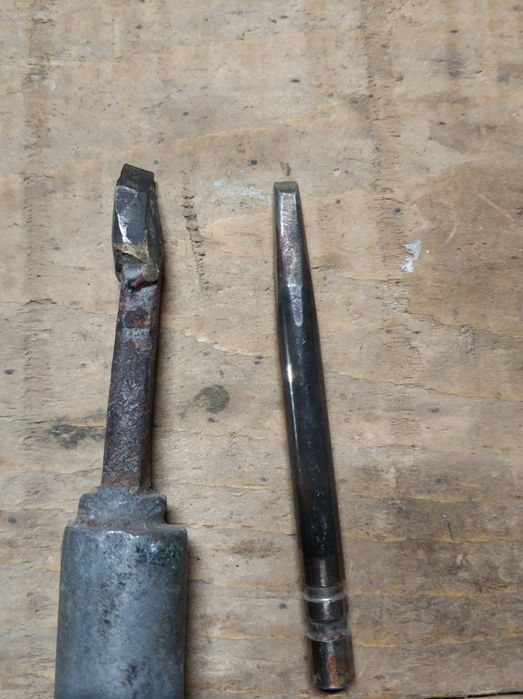 Части за струг от различни видове.