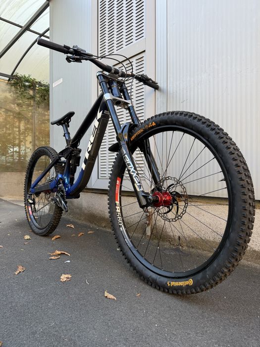Trek Session 9 2025 R3