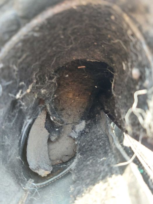 продавам НОСЕНИ боти, номер 45 - има два чифта, цена на чифт