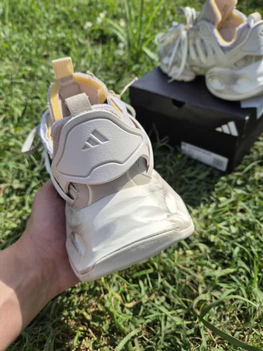 Adidas XLG Runner Deluxe Wonder Beige, mărimi de la 36 la 45