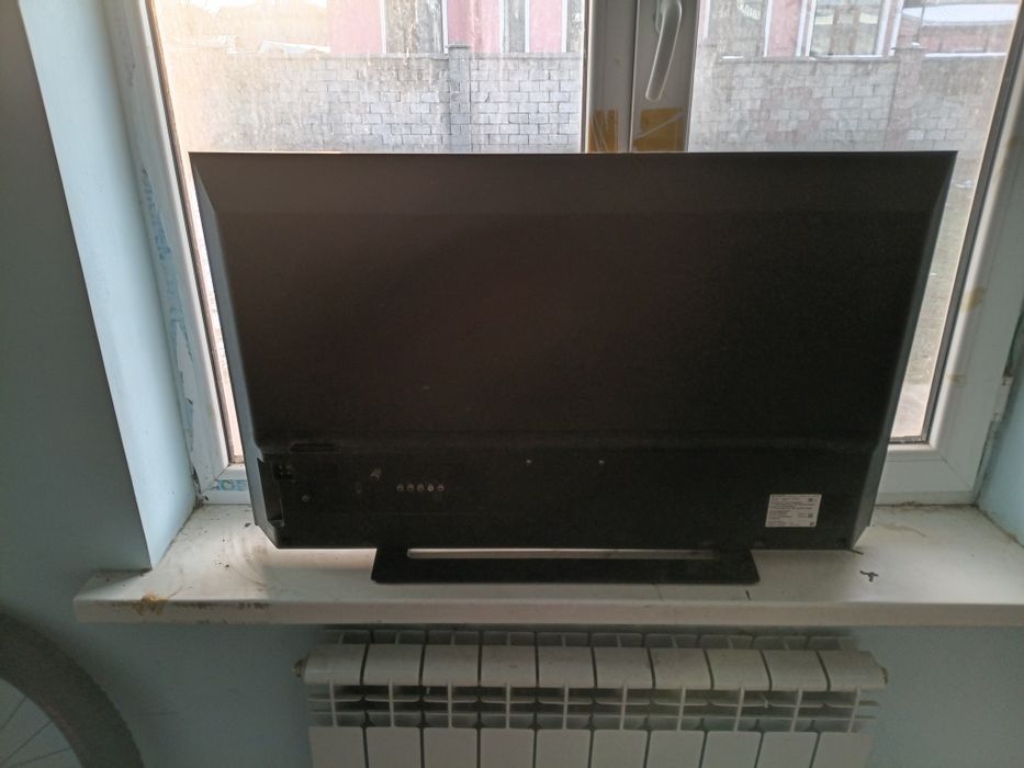 Продам телевизор SONY в среднем состояний