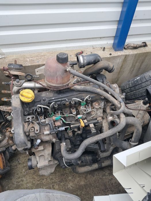 Motor reno 1.5dci complet Harmanestii Vechi • OLX.ro