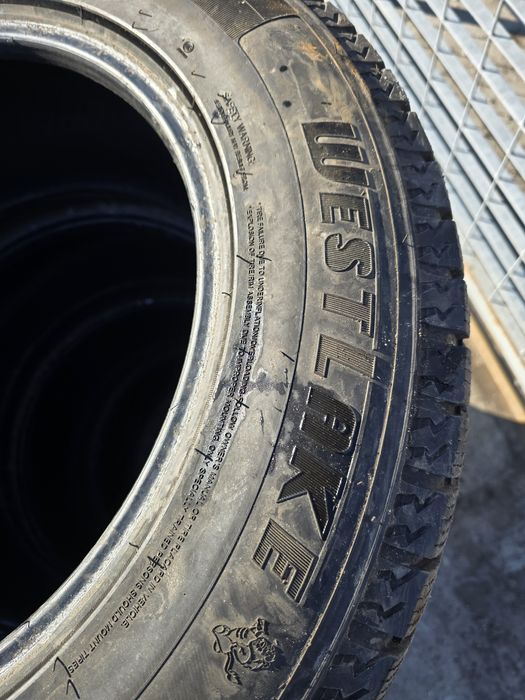 Продавам джипови гуми 17ки