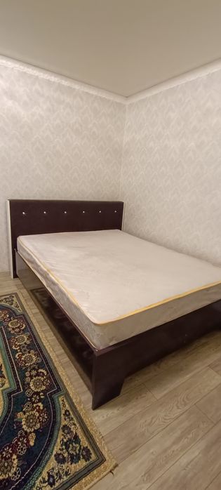 Двухспальная кровать