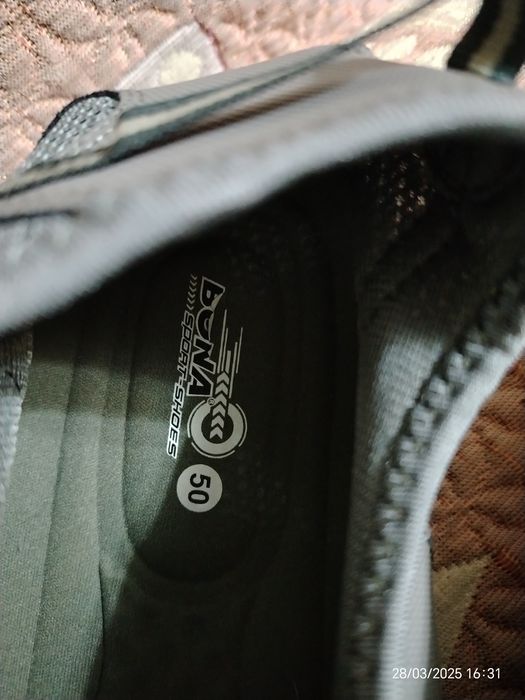 Кроссовки BONA 50р