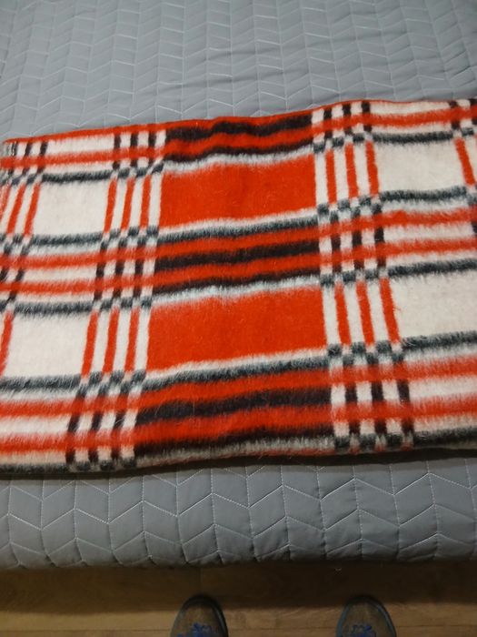 Продам джакардовые одеало