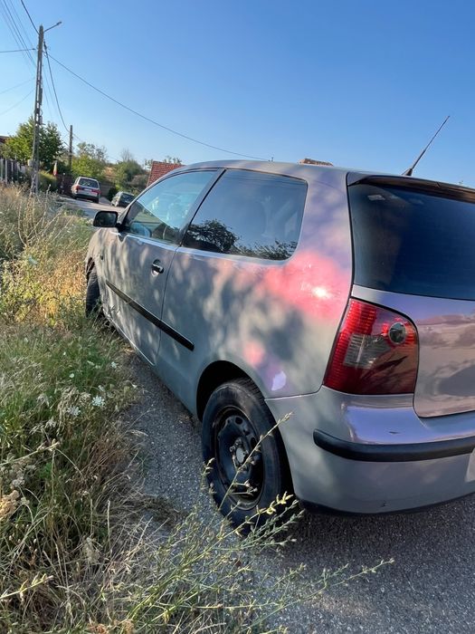 Vand polo an 2002 1.2 benzina (astept oferte)