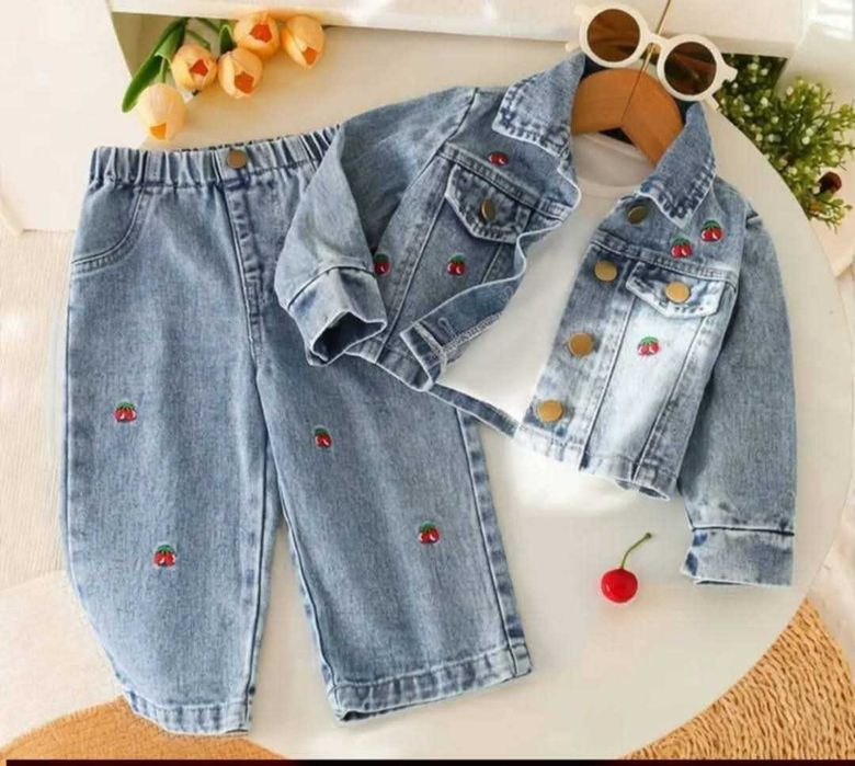 Дънков комплект за момиче