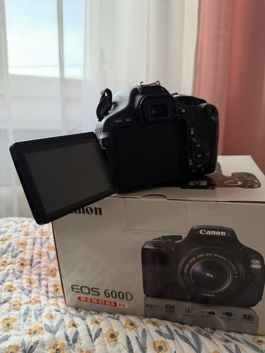 Продам Canon EOS600D