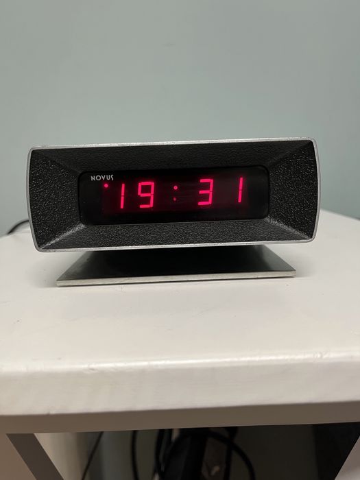 Дигитален часовник / Novus САЩ / 70-те