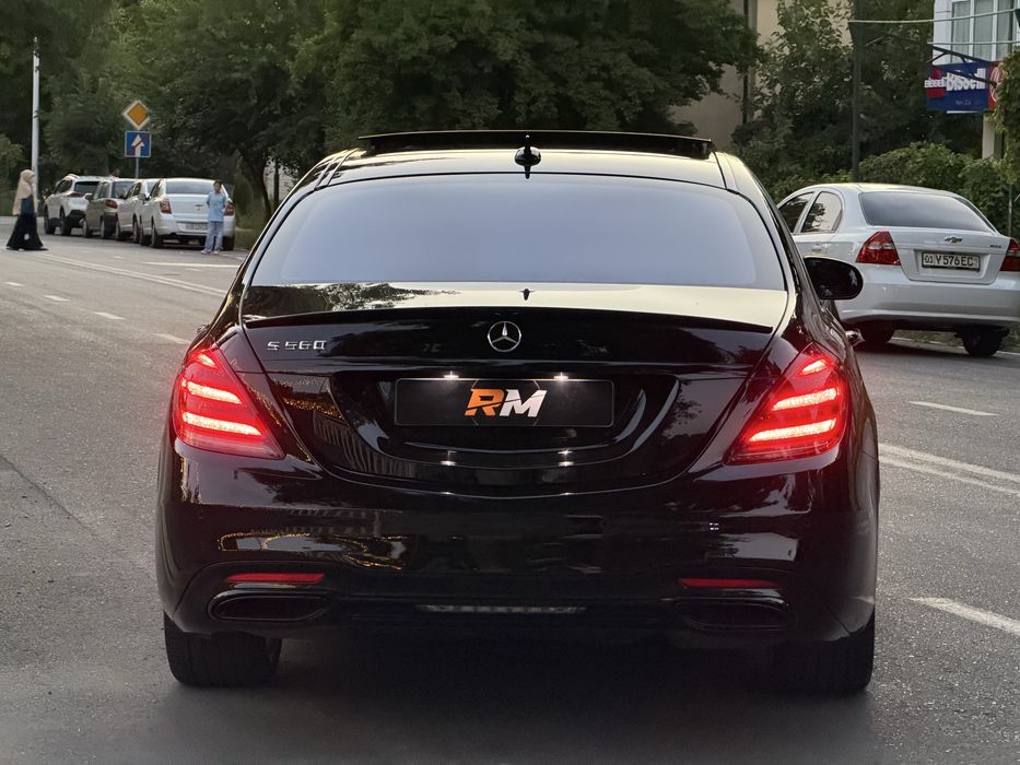 Mercedes Benz W222 S560 Long