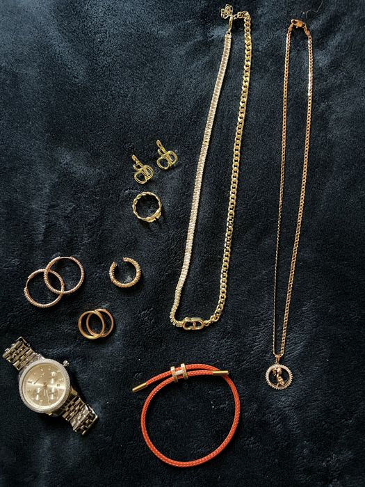 Продам украшения