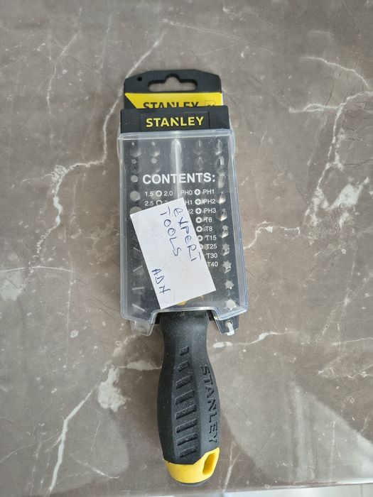 Surubelnita Stanley cu 33 biti
