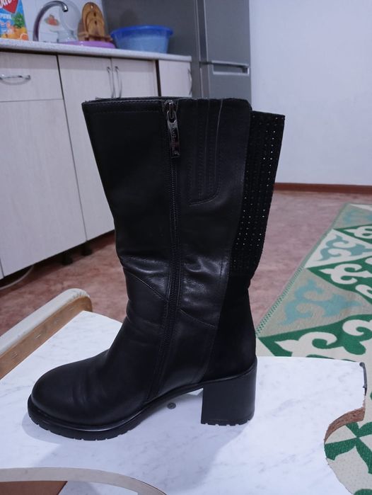 Сапоги женская  обувь