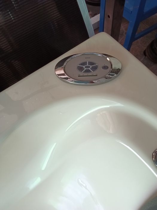 Cada hidromasaj jacuzzi
