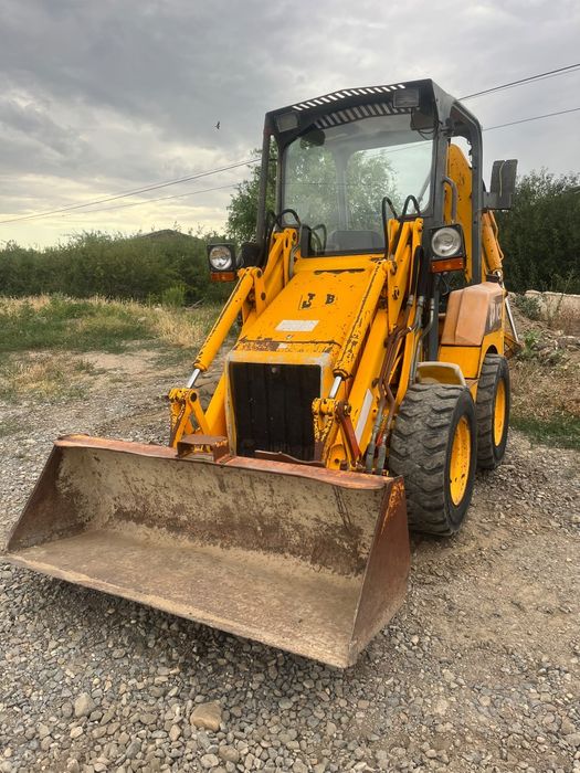 Buldoexcavator jcb 1 cx, an 2000